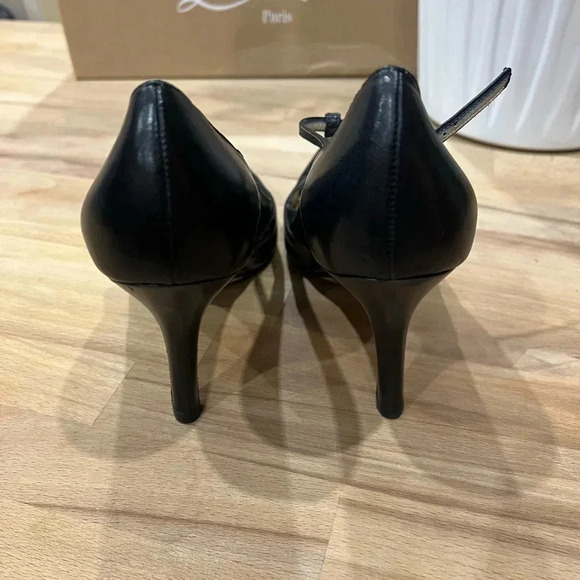 Burberry  Calfskin Leather Business/Court Heels in size 36.5 or 5.5. - Picture 5 of 12